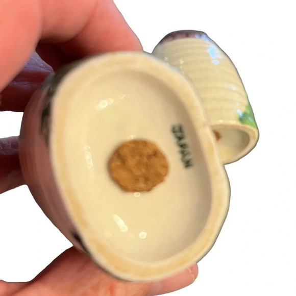 Vintage Beehive Salt Pepper Shakers Japan 1950s - Picture 7 of 11